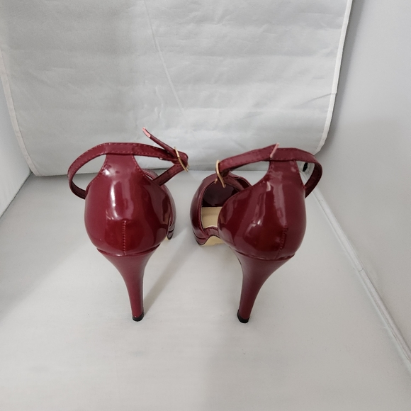 Pierre Dumas Red Patent Peeptoe Pump Shoe size 10 #1403 - Picture 4 of 4